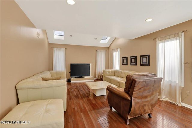 57 Jamestown Drive, Eatontown, NJ 07724