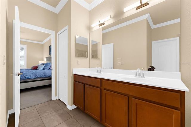 427 RIVER ENCLAVE COURT, Bradenton, FL 34212