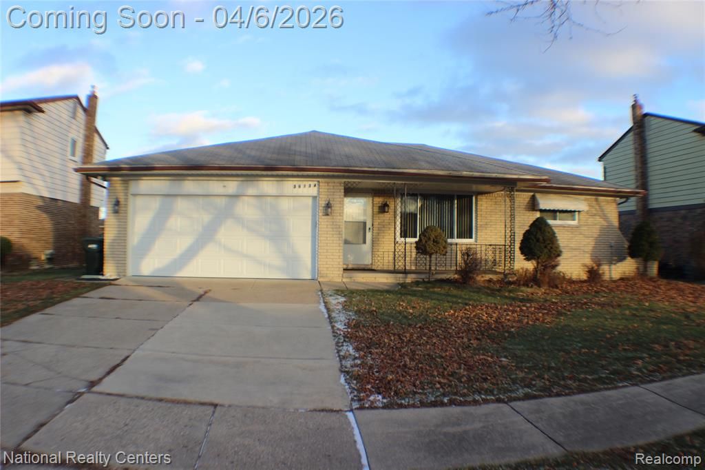 36134 Del Ray Drive, Sterling Heights, MI 48310