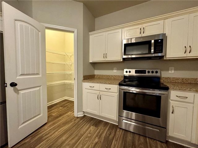 667 Carlton Pointe Drive, Palmetto, GA 30268