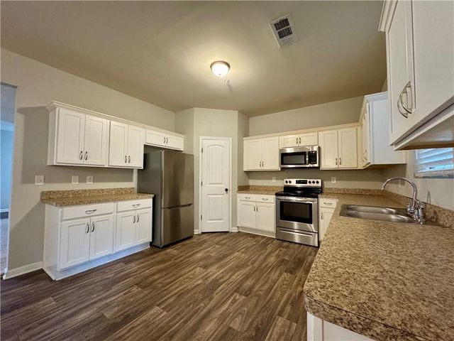 667 Carlton Pointe Drive, Palmetto, GA 30268