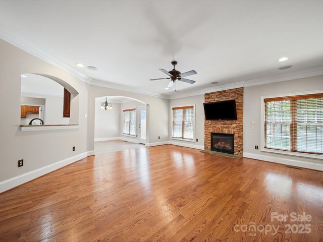 3925 Hounslow Lane, Harrisburg, NC 28075