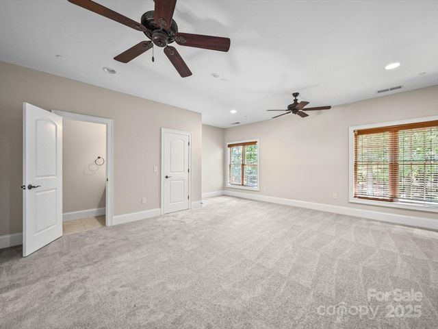 3925 Hounslow Lane, Harrisburg, NC 28075