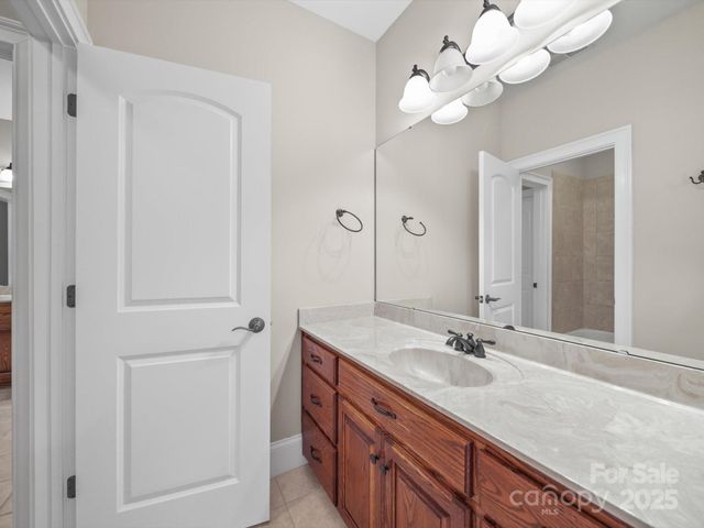 3925 Hounslow Lane, Harrisburg, NC 28075