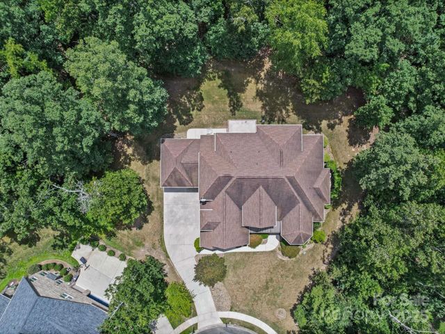 3925 Hounslow Lane, Harrisburg, NC 28075