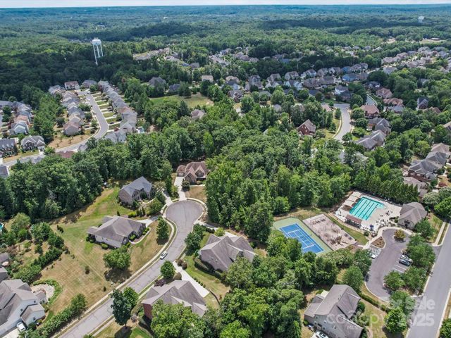3925 Hounslow Lane, Harrisburg, NC 28075