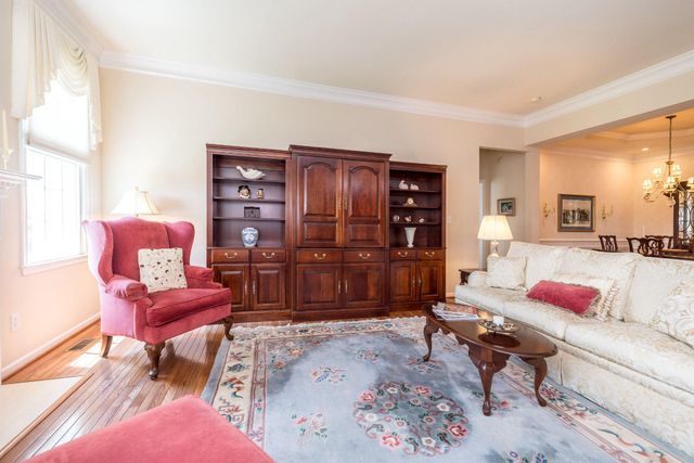 64 SYDNEY RD, Holland, PA 18966