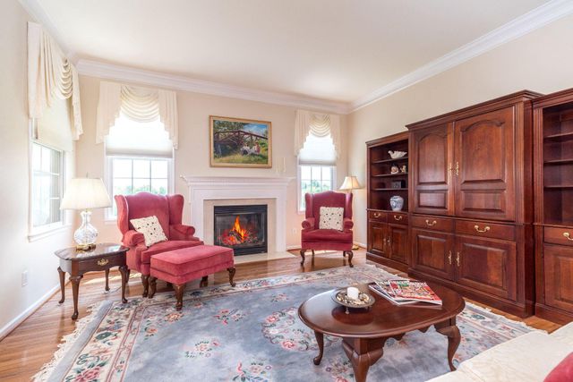64 SYDNEY RD, Holland, PA 18966