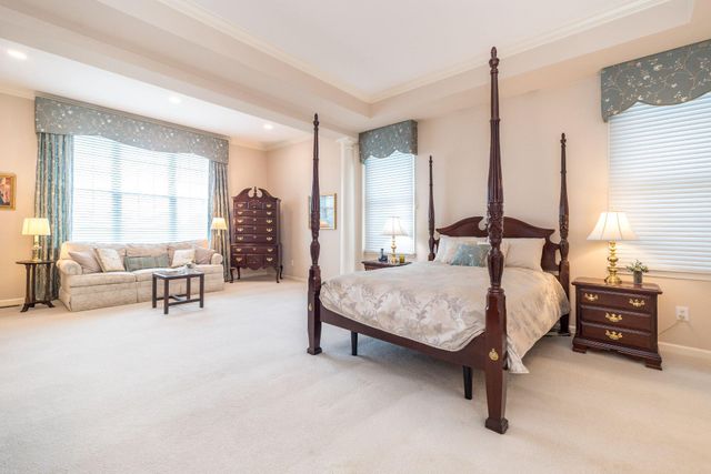 64 SYDNEY RD, Holland, PA 18966