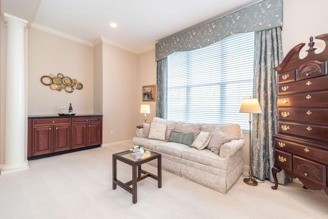 64 SYDNEY RD, Holland, PA 18966