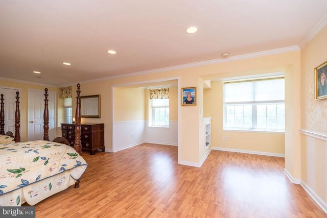 64 SYDNEY RD, Holland, PA 18966
