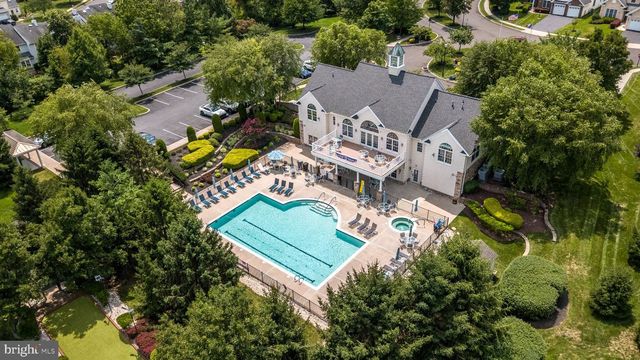 64 SYDNEY RD, Holland, PA 18966