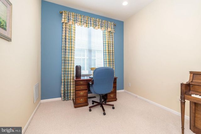 64 SYDNEY RD, Holland, PA 18966