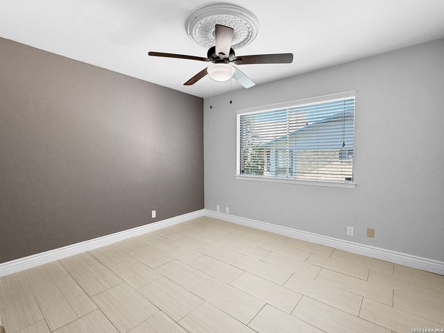 8519 Ridge Stone St, San Antonio, TX 78251