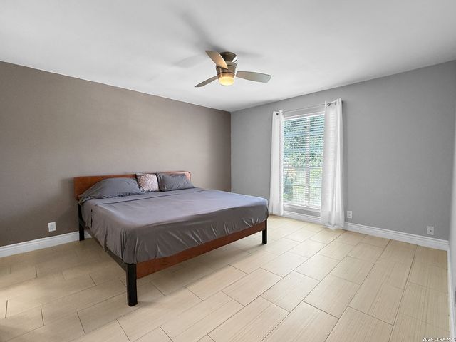 8519 Ridge Stone St, San Antonio, TX 78251