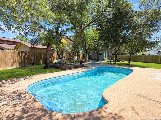 8519 Ridge Stone St, San Antonio, TX 78251
