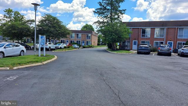 205 SARATOGA CT, Warminster, PA 18974