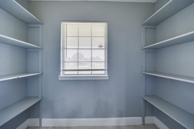 722 Dell Dale Street, Channelview, TX 77530