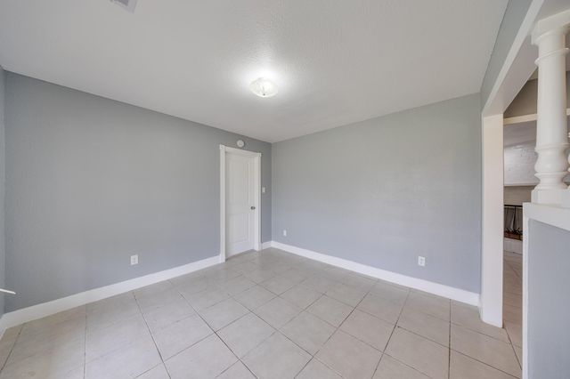 722 Dell Dale Street, Channelview, TX 77530
