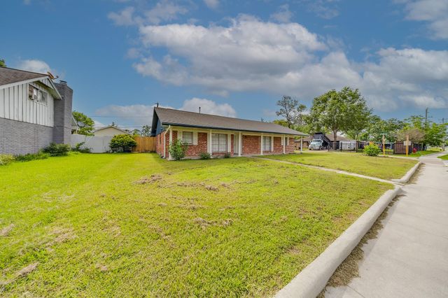 722 Dell Dale Street, Channelview, TX 77530