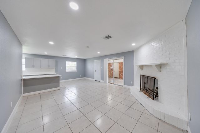 722 Dell Dale Street, Channelview, TX 77530