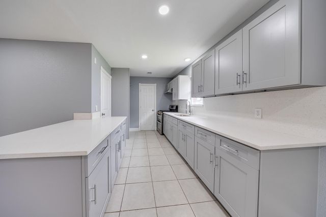 722 Dell Dale Street, Channelview, TX 77530