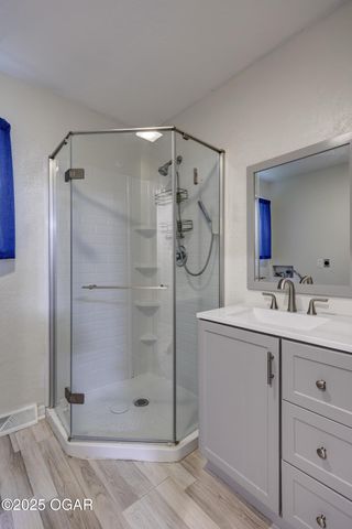 2022 W 4th Street, Joplin, MO 64801