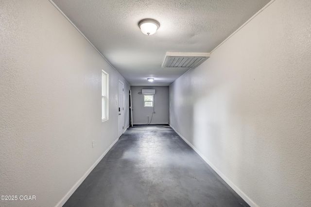 2022 W 4th Street, Joplin, MO 64801