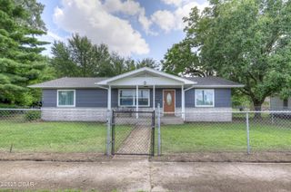 2022 W 4th Street, Joplin, MO 64801