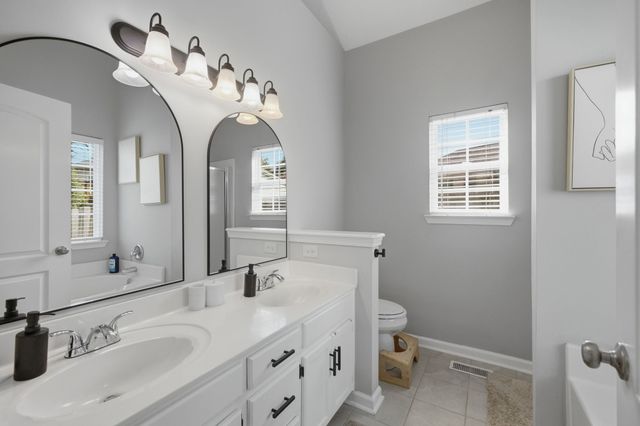 634 Belinda Pkwy, Mount Juliet, TN 37122