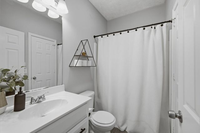 634 Belinda Pkwy, Mount Juliet, TN 37122