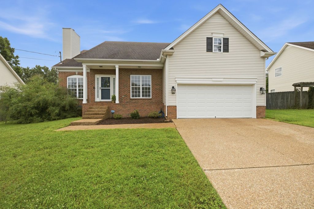 634 Belinda Pkwy, Mount Juliet, TN 37122