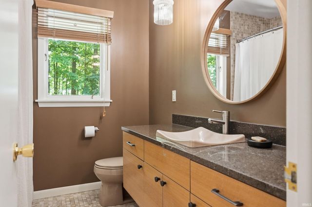5000 N Washington Road, Fort Wayne, IN 46804