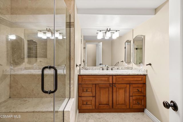 4950 Louise Avenue 301, Encino, CA 91316