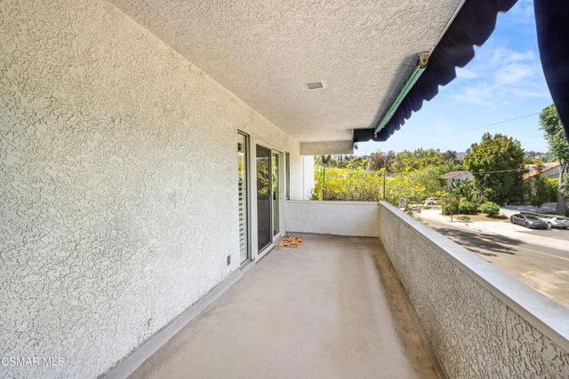 4950 Louise Avenue 301, Encino, CA 91316