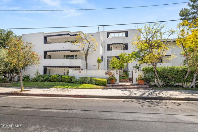 4950 Louise Avenue 301, Encino, CA 91316