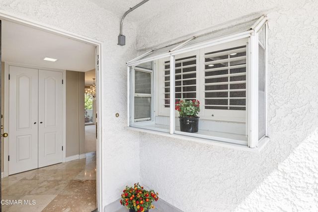 4950 Louise Avenue 301, Encino, CA 91316