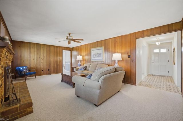 205 Convention DR, Virginia Beach, VA 23462