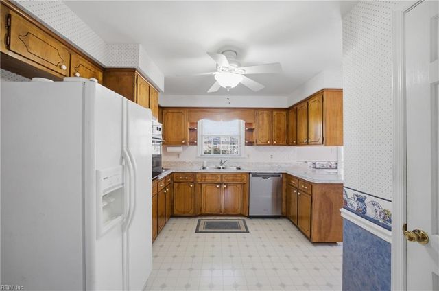 205 Convention DR, Virginia Beach, VA 23462