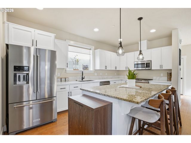 7663 Ne PREFONTAINE St, Hillsboro, OR 97124