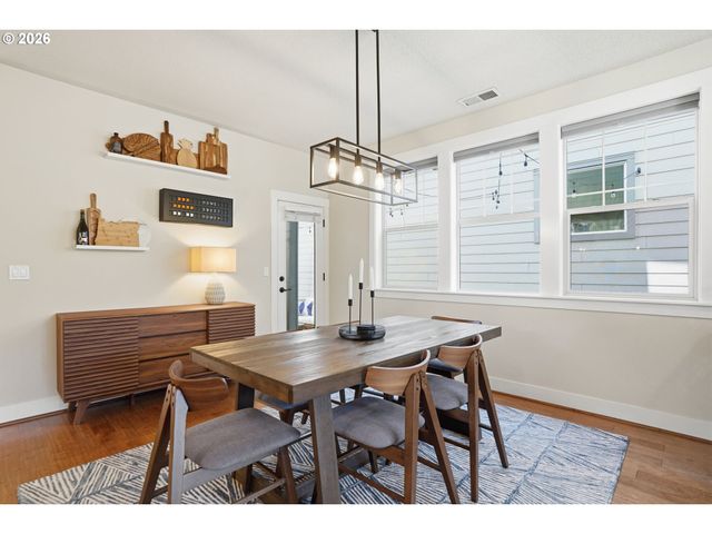 7663 Ne PREFONTAINE St, Hillsboro, OR 97124