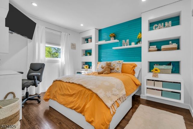 319 Myrtle Ave, Scotch Plains Twp., NJ 07076