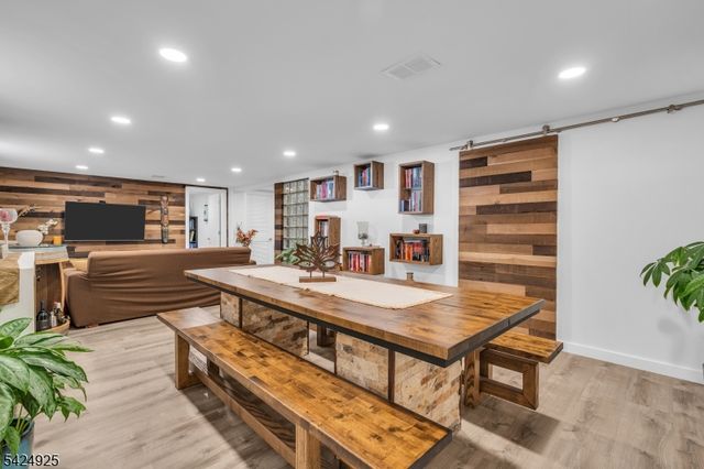 319 Myrtle Ave, Scotch Plains Twp., NJ 07076