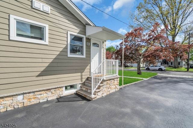 319 Myrtle Ave, Scotch Plains Twp., NJ 07076