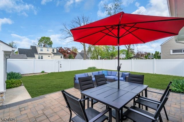 319 Myrtle Ave, Scotch Plains Twp., NJ 07076