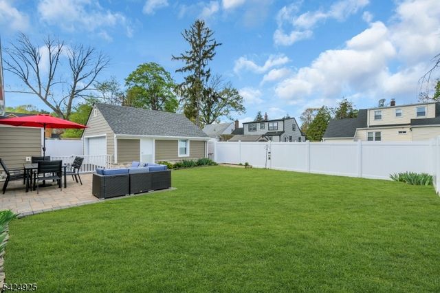 319 Myrtle Ave, Scotch Plains Twp., NJ 07076
