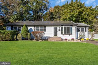 44 LAKE DR, Roosevelt, NJ 08555