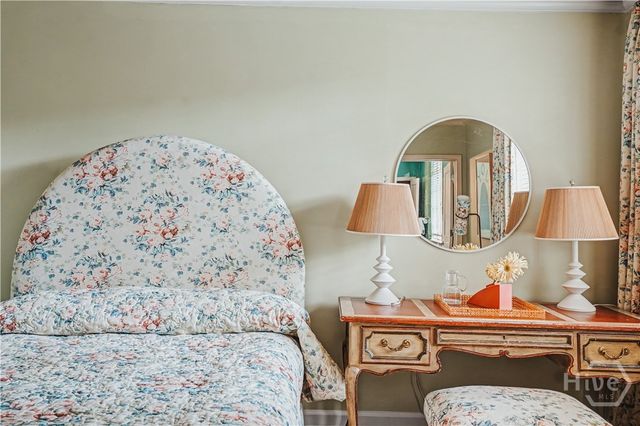 102 E 45th Street, Savannah, GA 31405