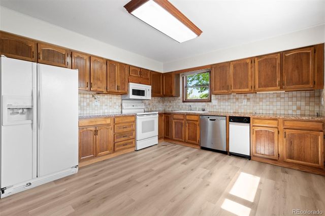 8014 W 78th Way, Arvada, CO 80005