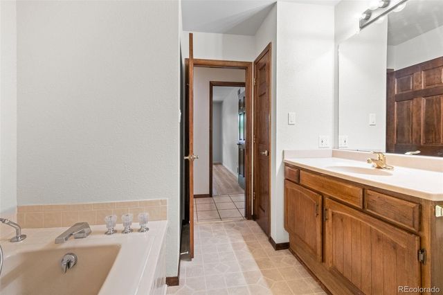 8014 W 78th Way, Arvada, CO 80005